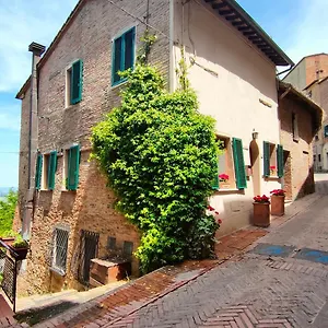 https://ciliano-16.it-tuscanyhotel.com